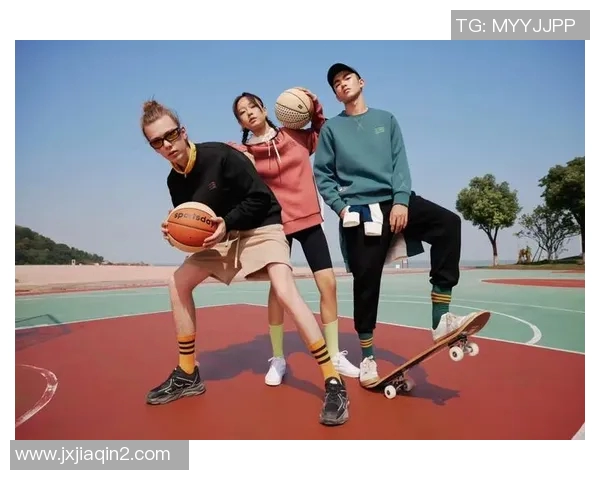 足球球星背带的时尚魅力与实用性分析：运动与潮流的完美融合