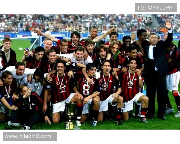 足球传奇谢幕时刻：盘点全球球星退役背后的荣耀与传承