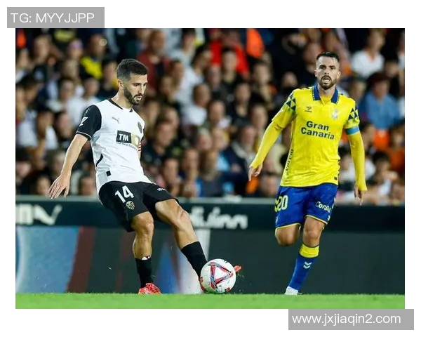 巴萨球星解析国家足球联赛发展前景与挑战