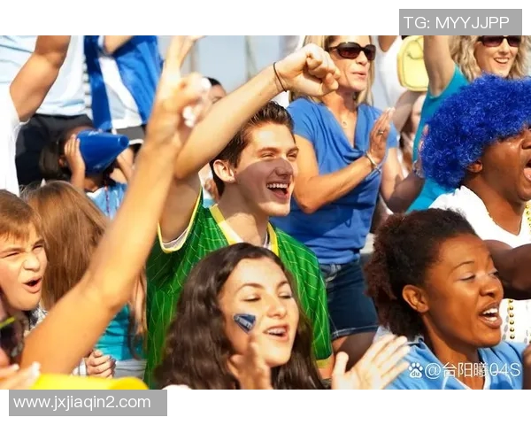 足球球星惊喜现身视频通话带来难忘互动瞬间